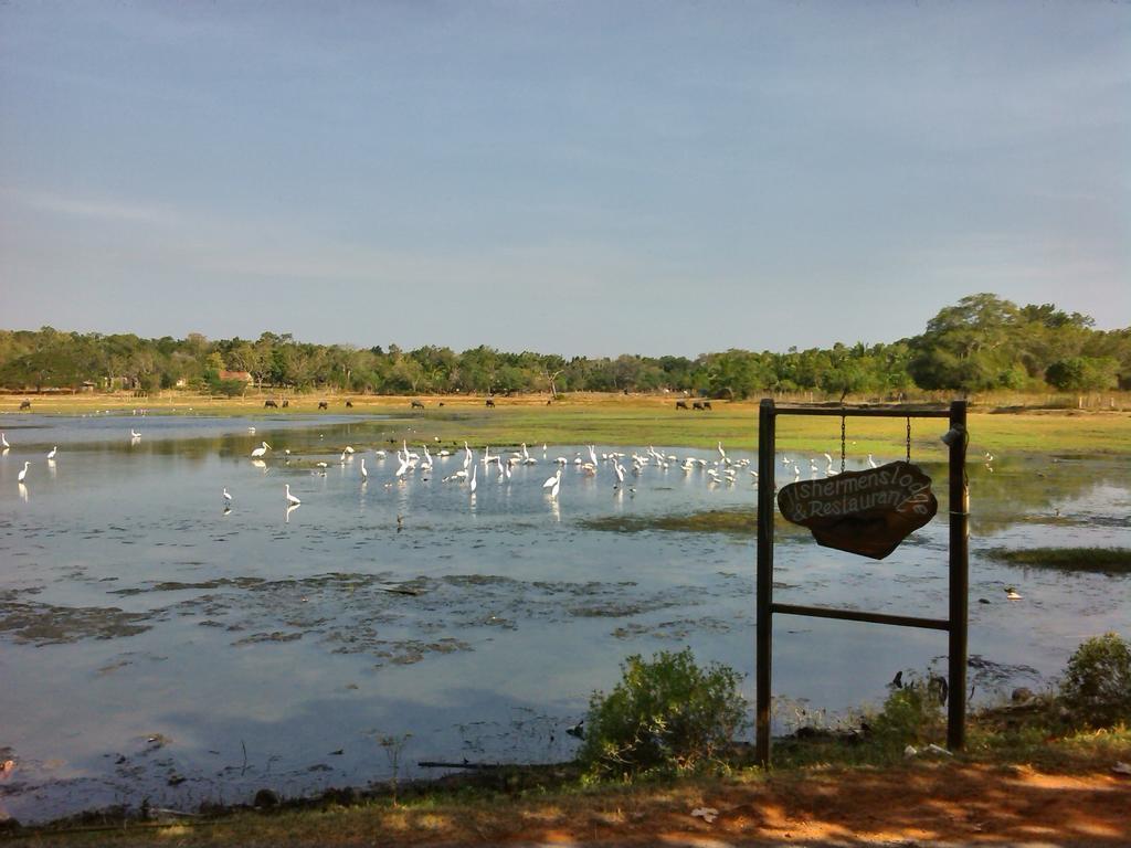 Fishermens Lodge & Restaurant Ranna المظهر الخارجي الصورة